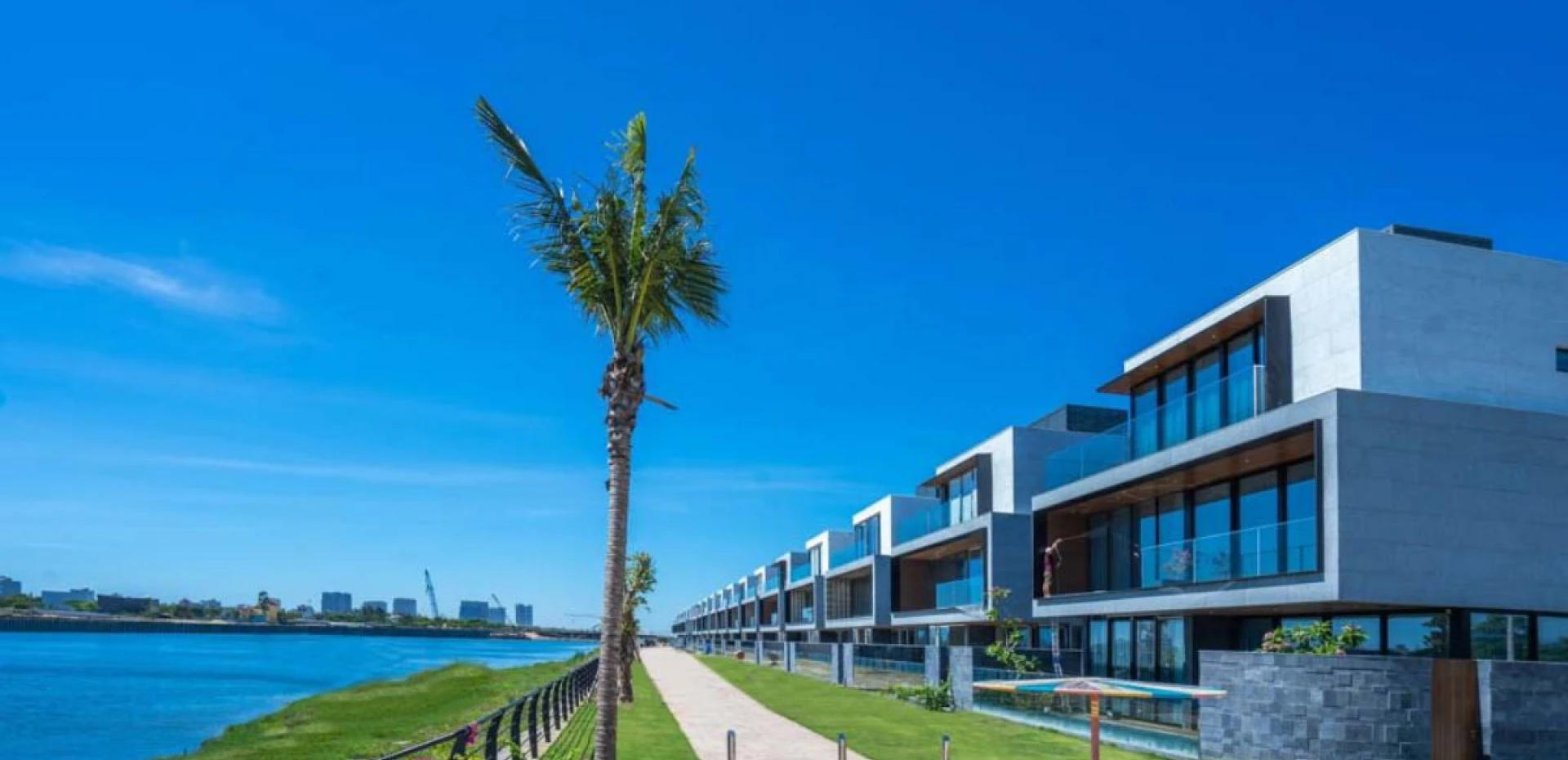 Bán biệt thự 2 mặt tiền đường Song Hào, Đà Nẵng