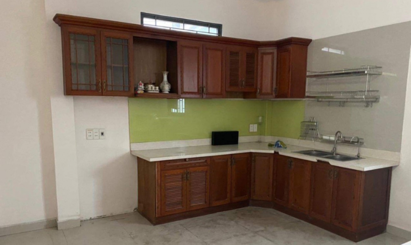 Nhà phố 2 tầng đường Nguyễn Văn Linh