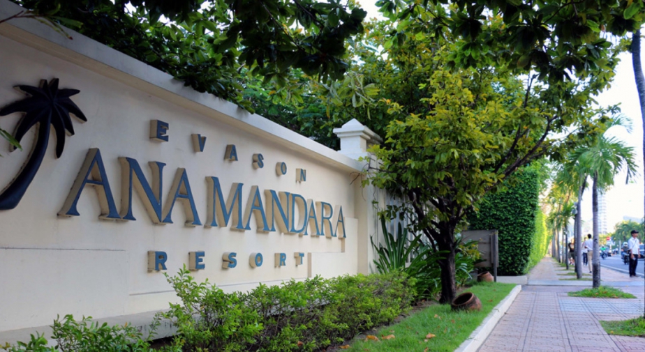 Nha Trang: Resort 5 sao Ana Mandara ngừng đón khách, trả lại bãi biển cho thành phố