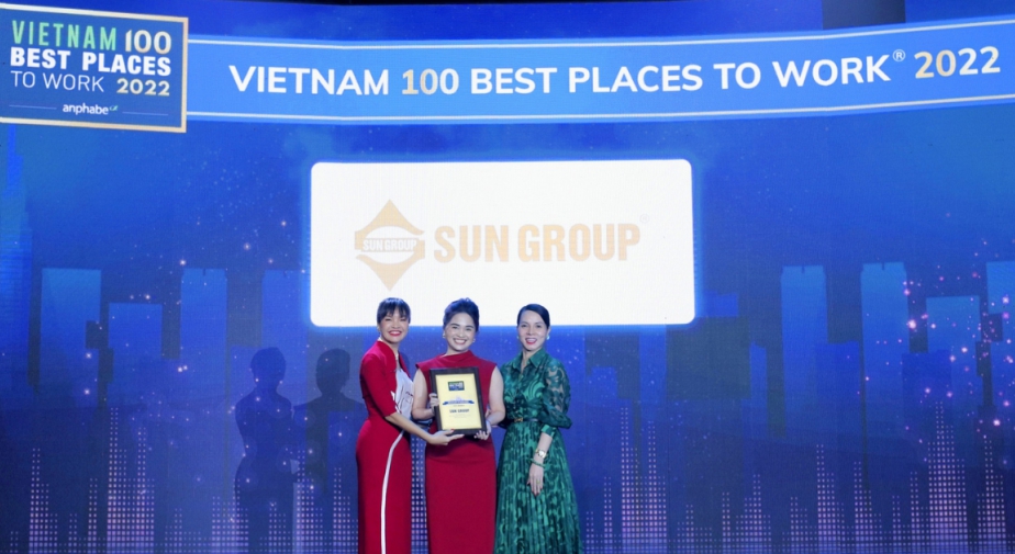 Tập đoàn Sun Group vinh hạnh được vinh danh lần thứ 3 trong “Top 100 nơi làm việc tốt nhất Việt Nam 2022”.
